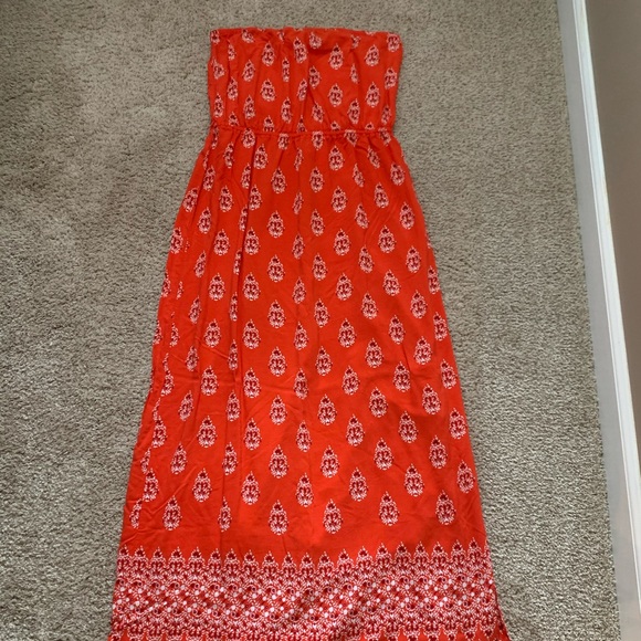 Old Navy Dresses & Skirts - Old Navy Maxi Dress